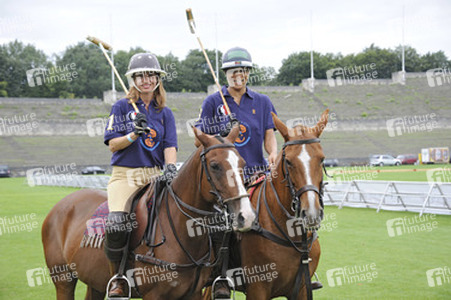Nadeshda Brennicke, Annabelle Mandeng