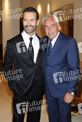 Rupert Everett, Hans-Reiner Schröder