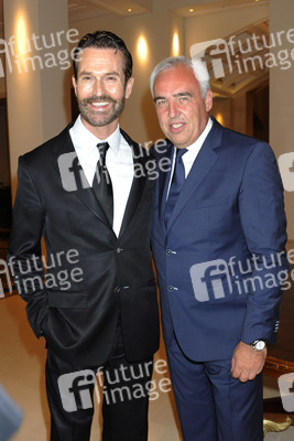 Rupert Everett, Hans-Reiner Schröder