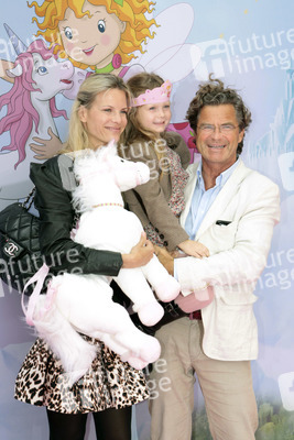 Florian Langenscheidt mit Lebensgefährtin Miriam Friedrich und Tochter Charlotte