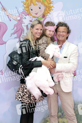 Florian Langenscheidt mit Lebensgefährtin Miriam Friedrich und Tochter Charlotte