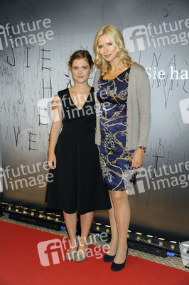 Liv Lisa Fries, Veronica Ferres