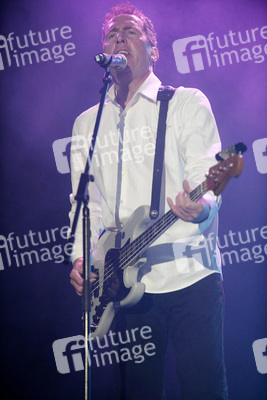 Andy McCluskey (OMD)