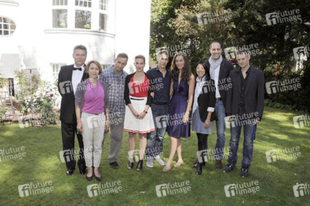 Ronald Nitschke, Gitta Schweighöfer, Laura Osswald, David Rott, Alissa Jung mit dem Film-Stab