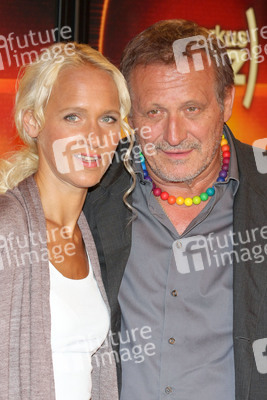 Konstantin Wecker mit Ehefrau Annik