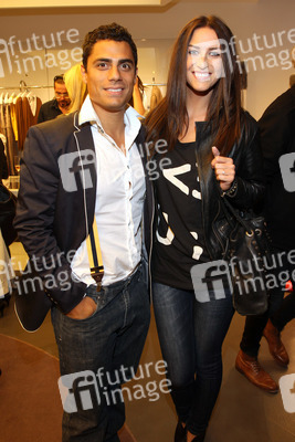 Silva Gonzales, Sarah Runge