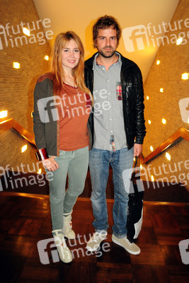 Palina Rojinski, Schowi