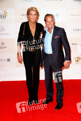 Stephanie von Pfuel, Hendrik teNeues