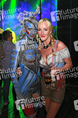 Models Tina und Kathi