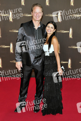 Tom Gerhardt mit Freundin Nadja da Silva