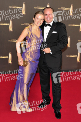 Wolfram Kons mit Freundin Alexa Apermann