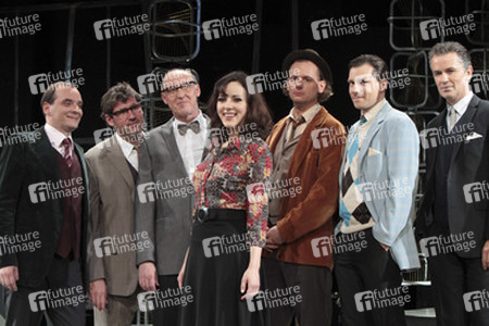 Jasmin Wagner mit dem 'Alexandra'-Cast