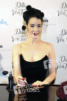 Dita Von Teese