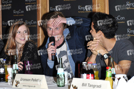 Sara Canning, David Anders, Bronson Pelletier