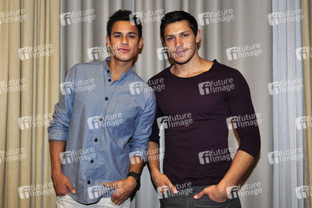 Bronson Pelletier, Alex Meraz