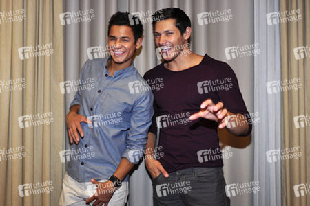 Bronson Pelletier, Alex Meraz