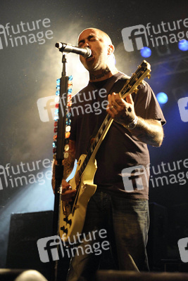 Aaron Lewis (Staind)