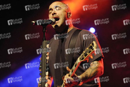 Aaron Lewis (Staind)