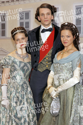 Paula Beer, Sabin Tambrea, Hannah Herzsprung