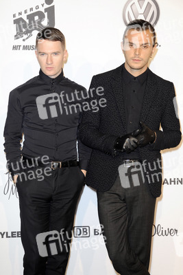 Adam Anderson, Theo Hutchcraft (Hurts)