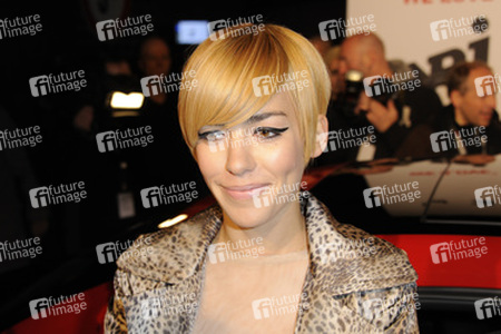 Alina Süggeler (Frida Gold)