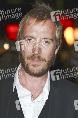 Rhys Ifans