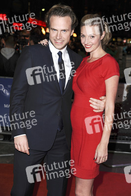 Rafe Spall, Elize du Toit