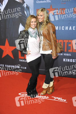 Sarah Tkotsch, Sina Tkotsch