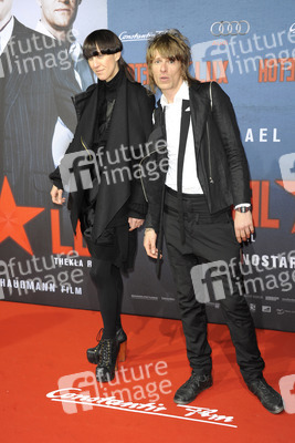 Alexander Scheer und Freundin Isabell Polak