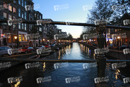 Oudezijds Voorburgwal