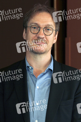 David Thewlis