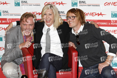 Stephan Elliott, Olivia Newton-John, Kris Marshall