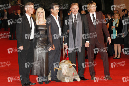 Olivia Newton-John mit Ehemann John Easterling, Tiertrainer, Stephan Elliott, Kris Marshall