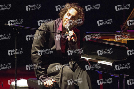 Chilly Gonzales