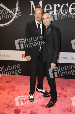 Klaus Unrath, Ivan Strano