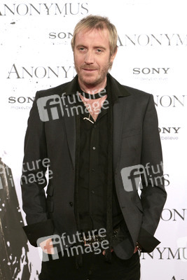 Rhys Ifans
