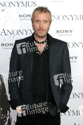 Rhys Ifans