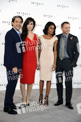 Javier Bardem, Bérénice Marlohe , Naomie Harris, Daniel Craig