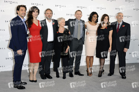 Javier Bardem, Bérénice Marlohe, Sam Mendes, Judi Dench, Daniel Craig, Naomie Harris, Barbara Broccoli, Michael G Wilson