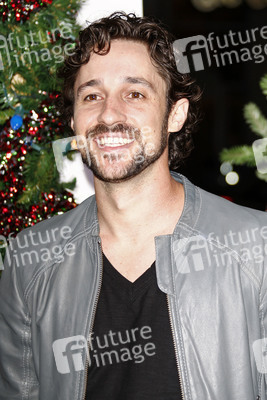 Thomas Ian Nicholas