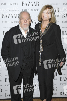 Peter Blake mit Begleitung