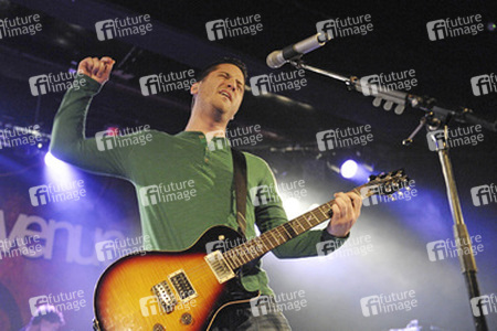 Alejandro Manzano (Boyce Avenue)