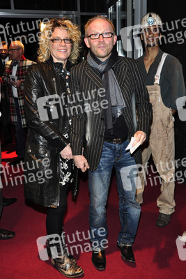 Dieter Falk mit Begleitung