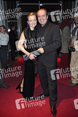 Wolfram Kons mit Partnerin Alexa Apermann