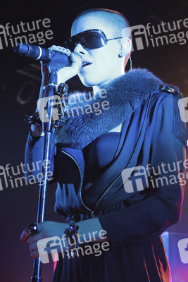 Alina Süggeler (Frida Gold)