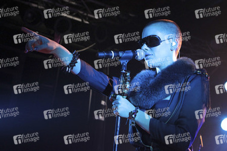 Alina Süggeler (Frida Gold)