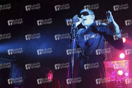 Alina Süggeler (Frida Gold)