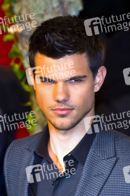 Taylor Lautner