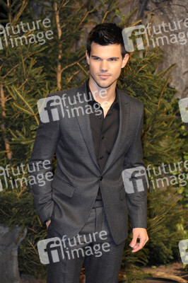 Taylor Lautner