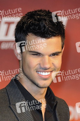 Taylor Lautner